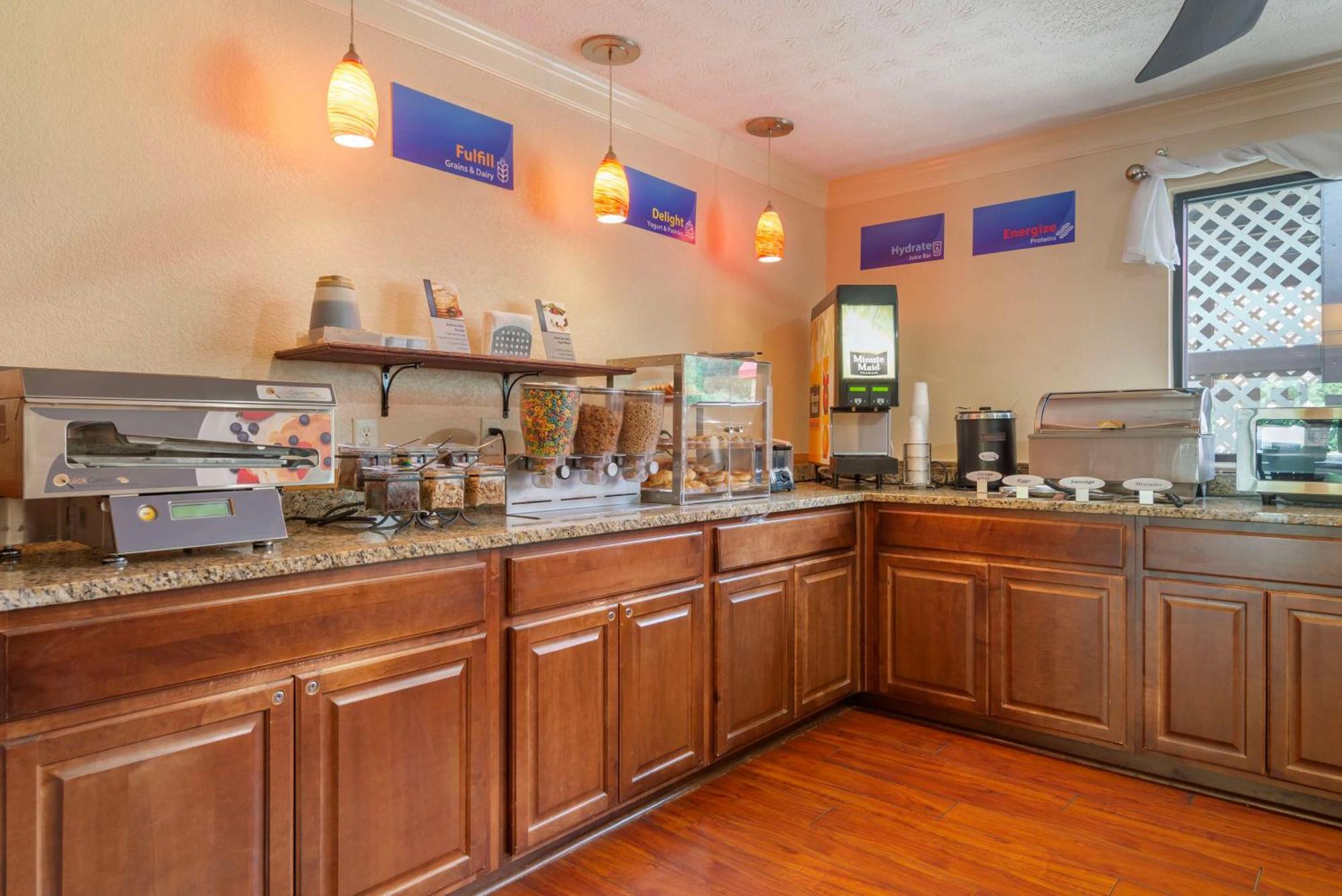 Best Western Auburn/Opelika Inn Esterno foto