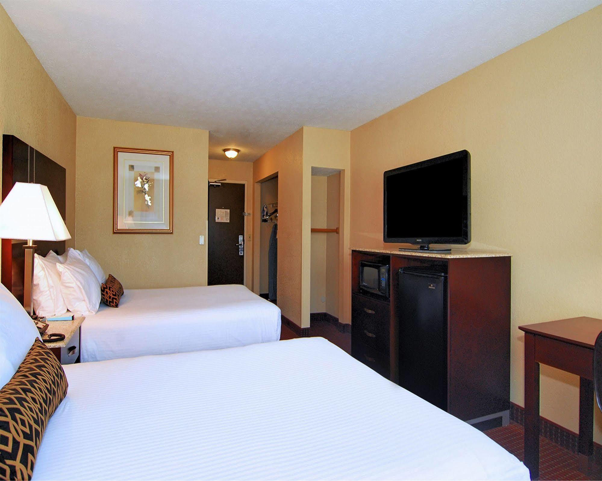 Best Western Auburn/Opelika Inn Esterno foto